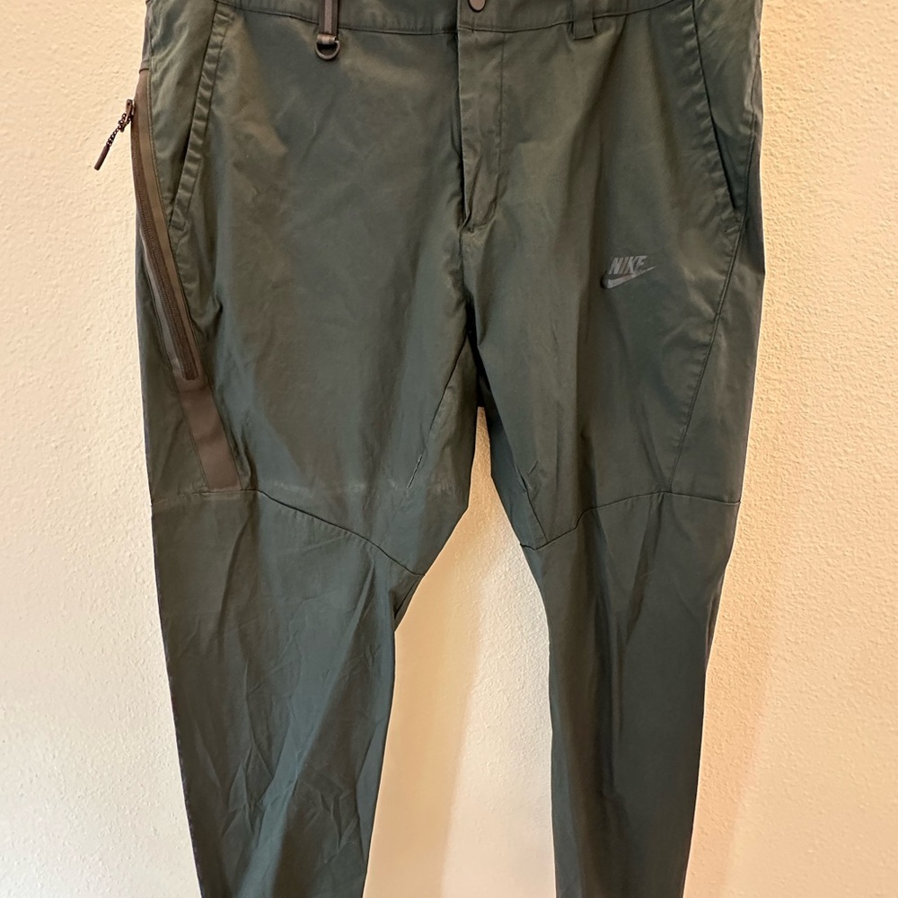 Nike Men's Black Joggers, Size 38